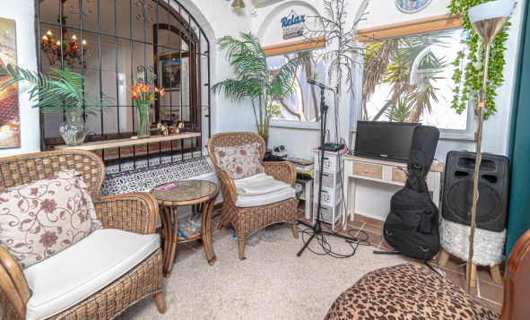 Resale - 4. Semi-detached villa - Villamartin - Costa Blanca South