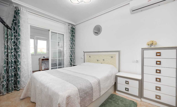 Reventa - 2. Chalet adosado - Torrevieja - Costa Blanca Sur