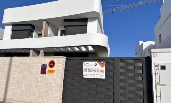 Resale - 2. Town house - Los Montesinos - Costa Blanca South
