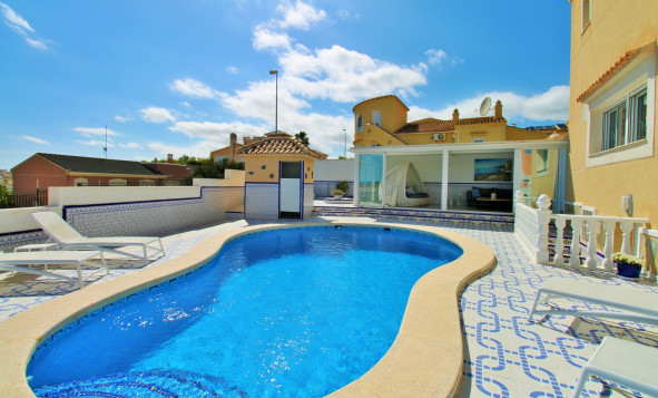 Resale - 3. Detached house - Villamartin - Costa Blanca South