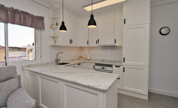 Resale - 3. Detached house - Villamartin - Costa Blanca South