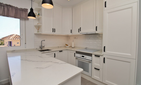 Resale - 3. Detached house - Villamartin - Costa Blanca South