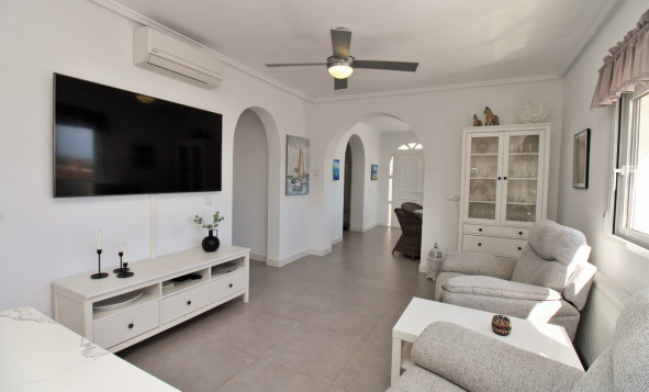 Resale - 3. Detached house - Villamartin - Costa Blanca South