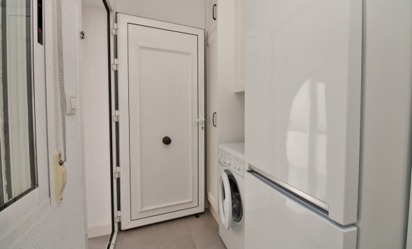 Resale - 3. Detached house - Villamartin - Costa Blanca South