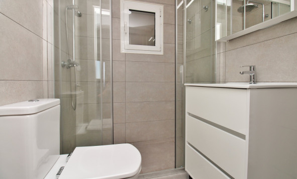 Resale - 3. Detached house - Villamartin - Costa Blanca South