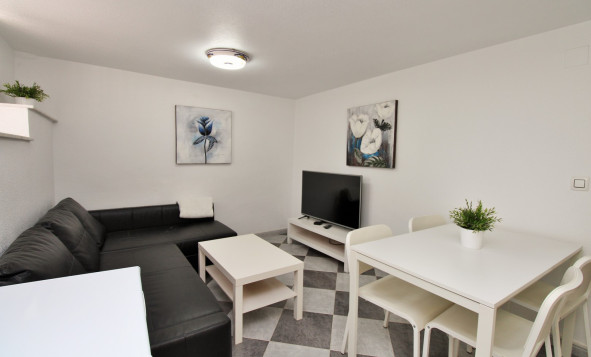 Resale - 3. Detached house - Villamartin - Costa Blanca South