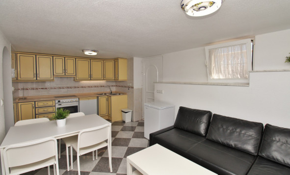 Resale - 3. Detached house - Villamartin - Costa Blanca South