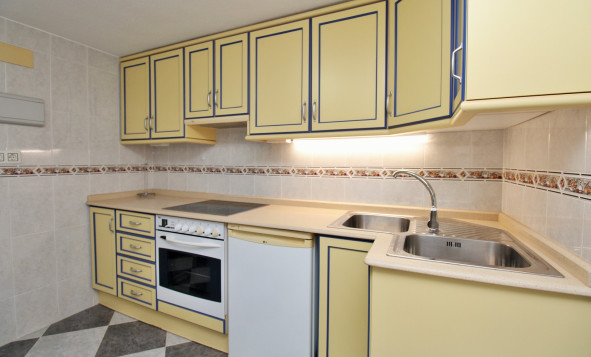 Resale - 3. Detached house - Villamartin - Costa Blanca South