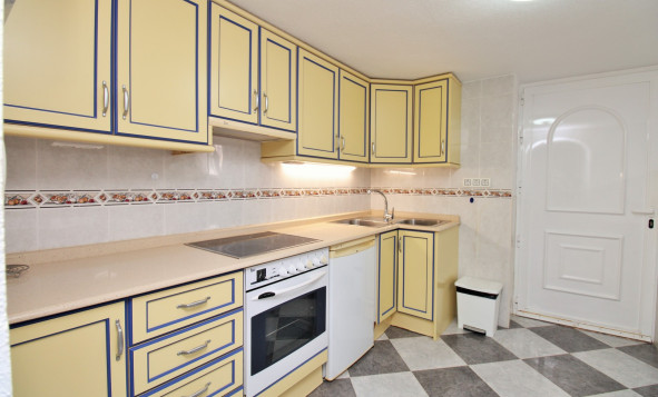 Resale - 3. Detached house - Villamartin - Costa Blanca South