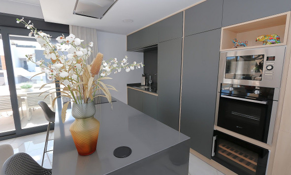 Reventa - 1. Apartamento / piso - Los Altos - Costa Blanca Sur