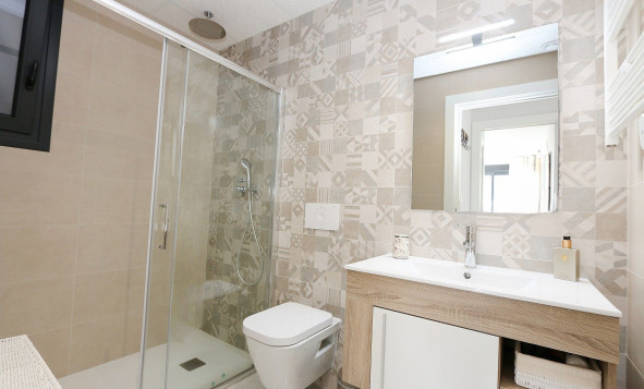 Reventa - 1. Apartamento / piso - Los Altos - Costa Blanca Sur