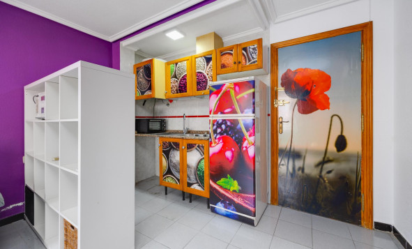 Resale - 1. Apartment / flat - Torrevieja - Playa de Los Locos-Curva del Palangre