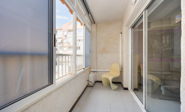 Resale - 1. Apartment / flat - Torrevieja - Playa de Los Locos-Curva del Palangre