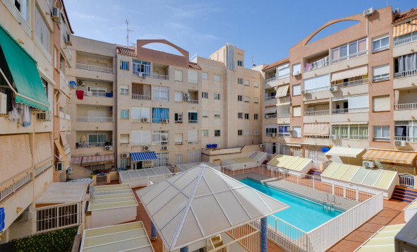 Resale - 1. Apartment / flat - Torrevieja - Playa de Los Locos-Curva del Palangre