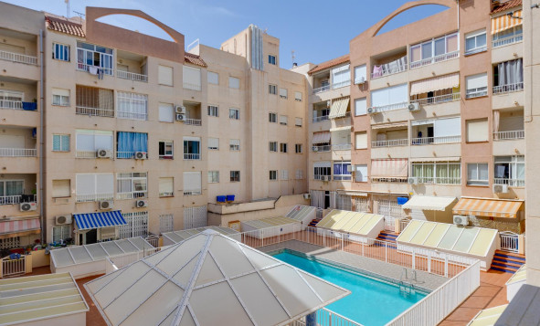 Resale - 1. Apartment / flat - Torrevieja - Playa de Los Locos-Curva del Palangre
