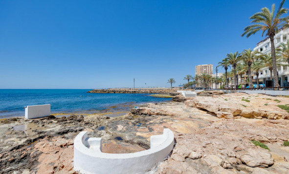 Resale - 1. Apartment / flat - Torrevieja - Playa de Los Locos-Curva del Palangre