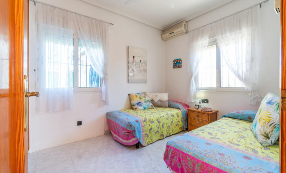 Reventa - 3. Casa indepiende - Orihuela Costa - Costa Blanca Sur