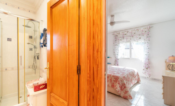 Reventa - 3. Casa indepiende - Orihuela Costa - Costa Blanca Sur