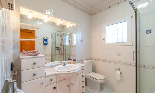 Reventa - 3. Casa indepiende - Orihuela Costa - Costa Blanca Sur