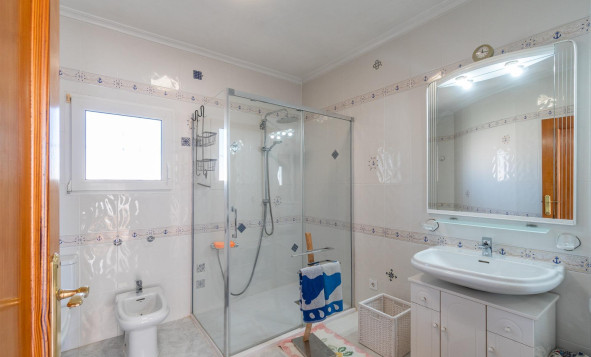 Reventa - 3. Casa indepiende - Orihuela Costa - Costa Blanca Sur