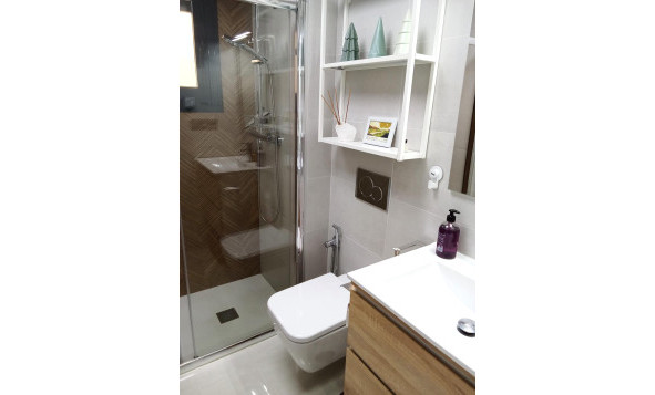 Herverkoop - 1. Appartement / flat - Torrevieja - Costa Blanca Zuid