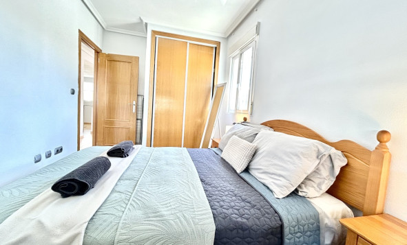 Reventa - 1. Apartamento / piso - Villamartin - Costa Blanca Sur