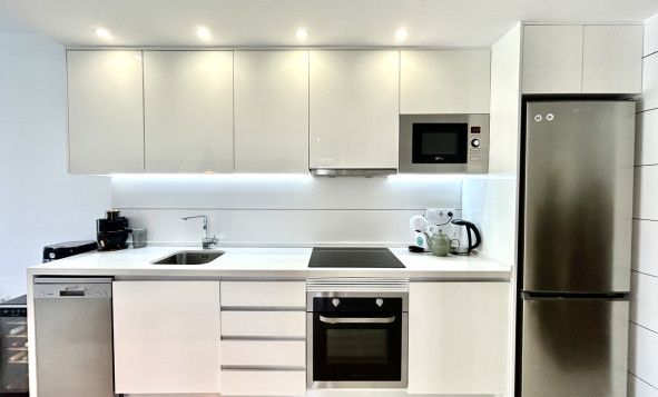 Reventa - 1. Apartamento / piso - Villamartin - Costa Blanca Sur