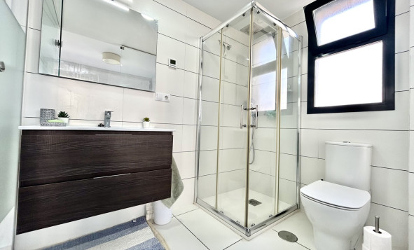 Reventa - 1. Apartamento / piso - Villamartin - Costa Blanca Sur