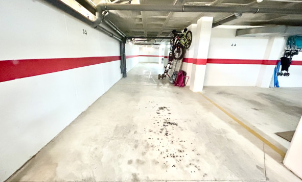 Reventa - 1. Apartamento / piso - Villamartin - Costa Blanca Sur