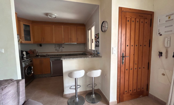 Reventa - 1. Apartamento / piso - Jacarilla - Costa Blanca Sur