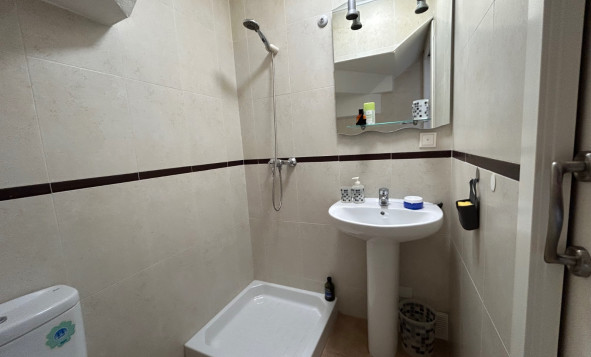 Reventa - 1. Apartamento / piso - Jacarilla - Costa Blanca Sur