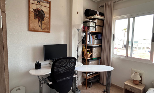 Reventa - 1. Apartamento / piso - Jacarilla - Costa Blanca Sur