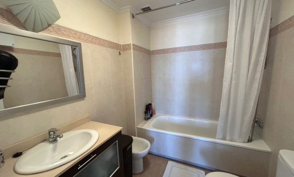 Reventa - 1. Apartamento / piso - Jacarilla - Costa Blanca Sur