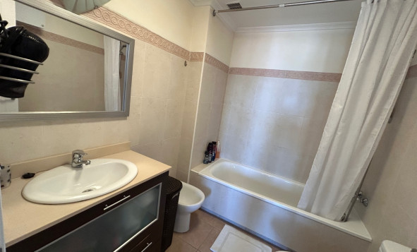 Reventa - 1. Apartamento / piso - Jacarilla - Costa Blanca Sur