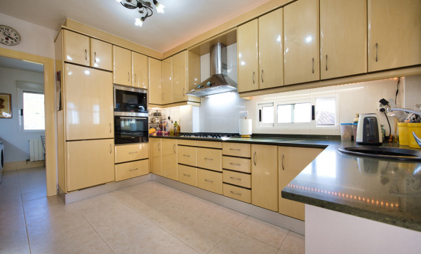 Resale - 3. Detached house - Benimar - Costa Blanca South