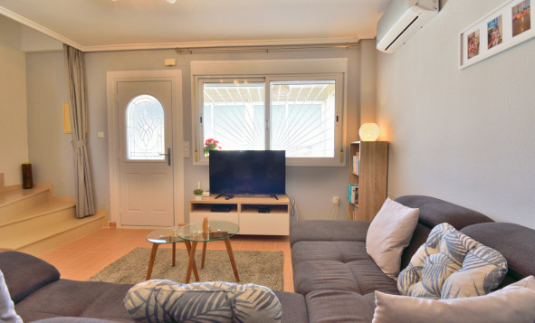 Resale - 4. Semi-detached villa - Ciudad Quesada - Costa Blanca South