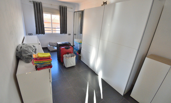 Resale - 1. Apartment / flat - Daya Nueva - Costa Blanca South