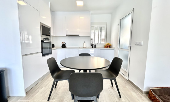 Resale - 3. Detached house - Villamartin - Costa Blanca South