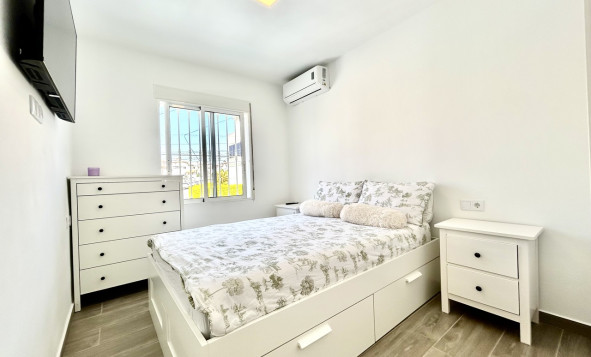 Resale - 3. Detached house - Villamartin - Costa Blanca South