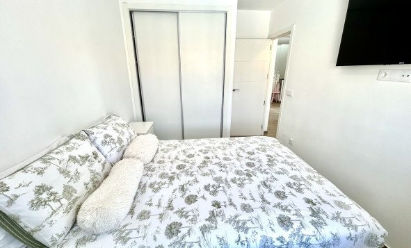 Resale - 3. Detached house - Villamartin - Costa Blanca South