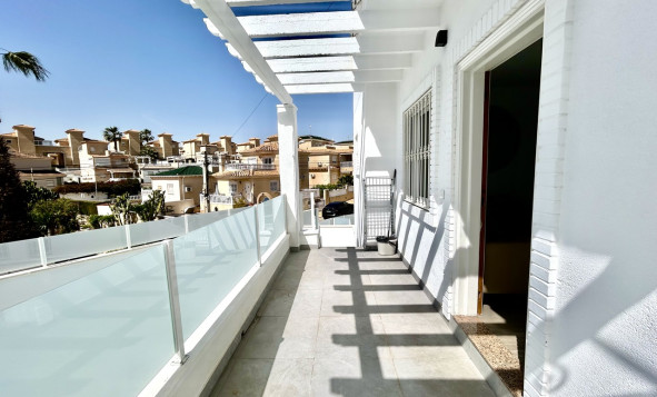 Resale - 3. Detached house - Villamartin - Costa Blanca South