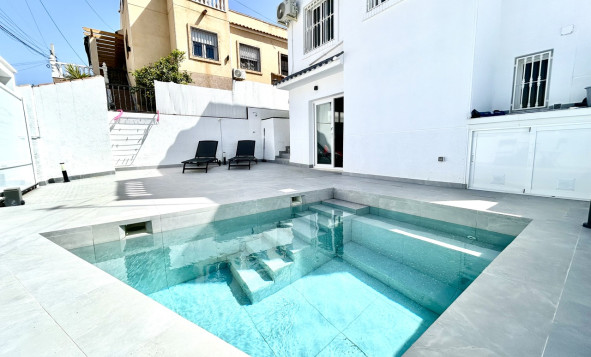 Resale - 3. Detached house - Villamartin - Costa Blanca South