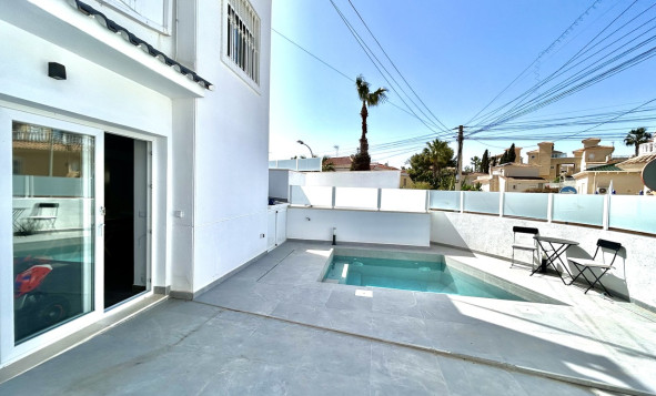 Resale - 3. Detached house - Villamartin - Costa Blanca South
