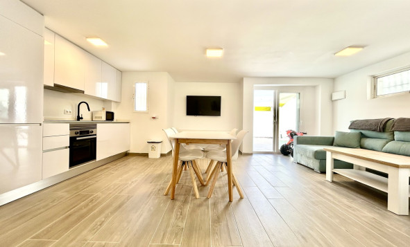 Resale - 3. Detached house - Villamartin - Costa Blanca South