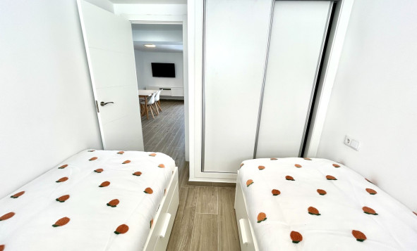 Resale - 3. Detached house - Villamartin - Costa Blanca South