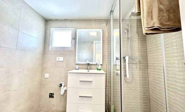 Resale - 3. Detached house - Villamartin - Costa Blanca South