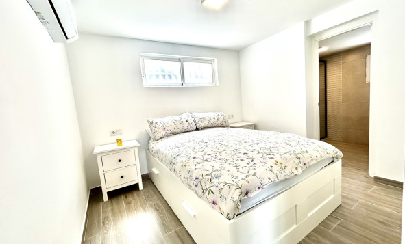 Resale - 3. Detached house - Villamartin - Costa Blanca South