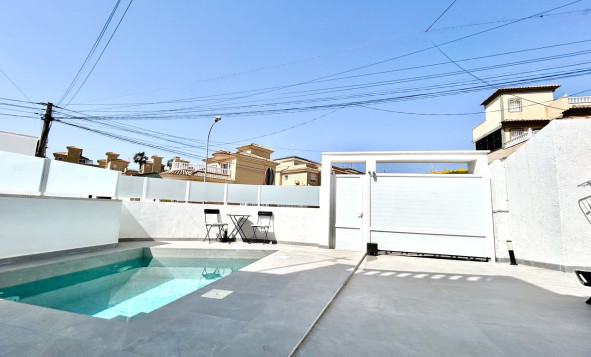 Resale - 3. Detached house - Villamartin - Costa Blanca South