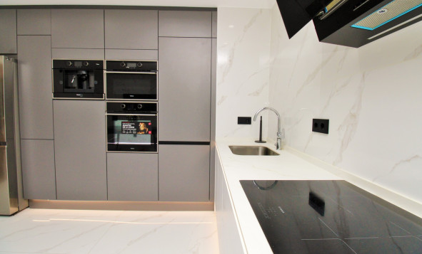 Resale - 1. Apartment / flat - Torrevieja - Costa Blanca South