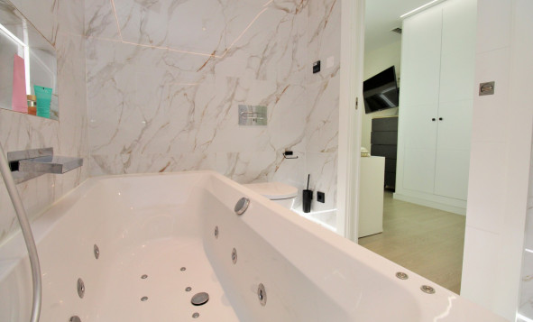 Resale - 1. Apartment / flat - Torrevieja - Costa Blanca South